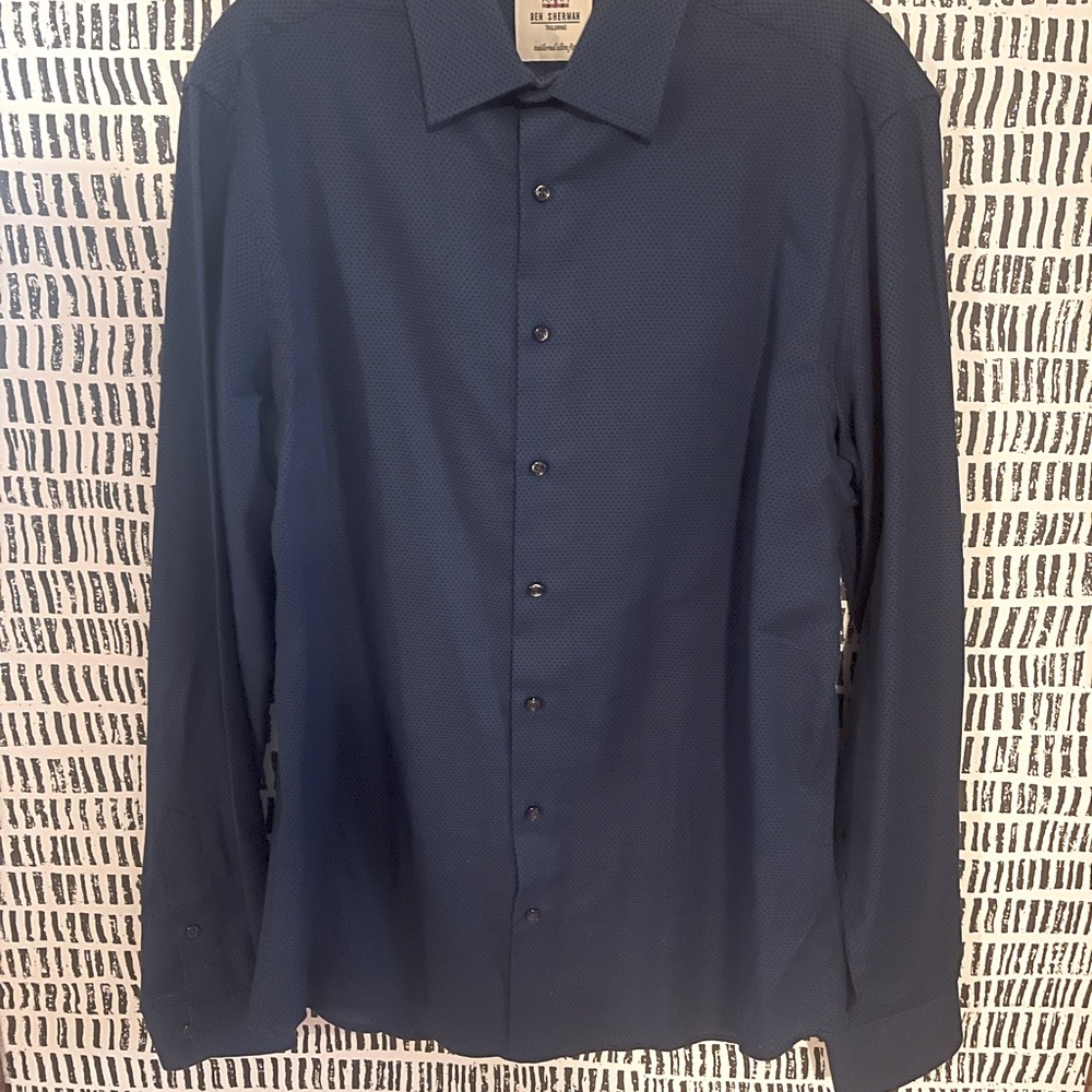 Dark blue button down. (M) Slim fit
